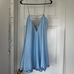 Super cute summer dress. Never worn!!! unfortunately too big on me :(